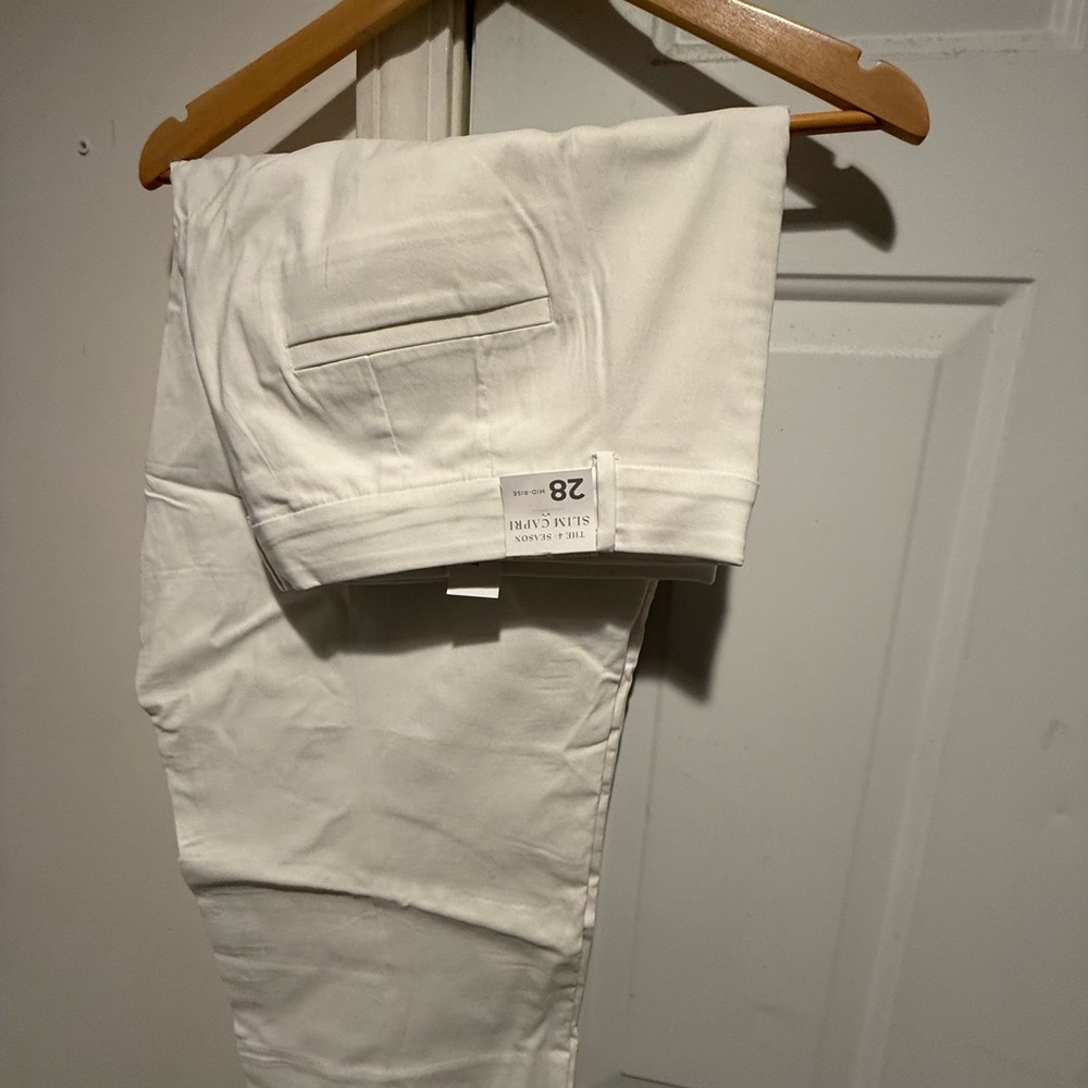 NWT Lane Bryant White Slim Capri Pants